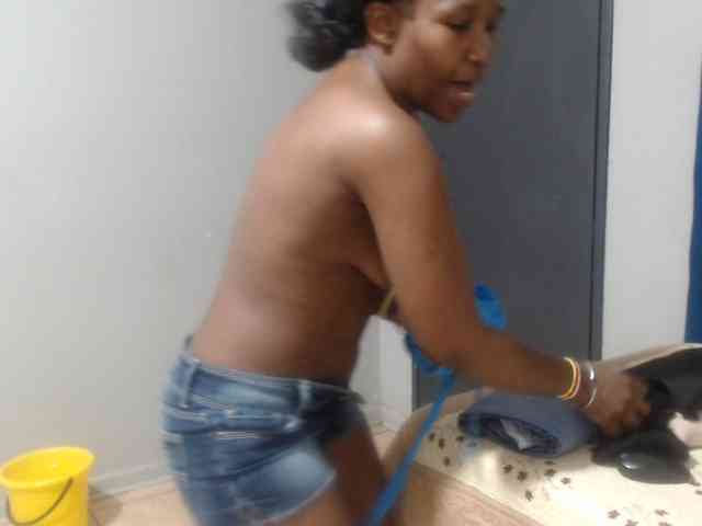 Sheila80 webcam