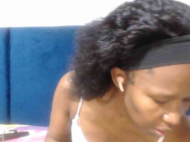 Sheila80 webcam