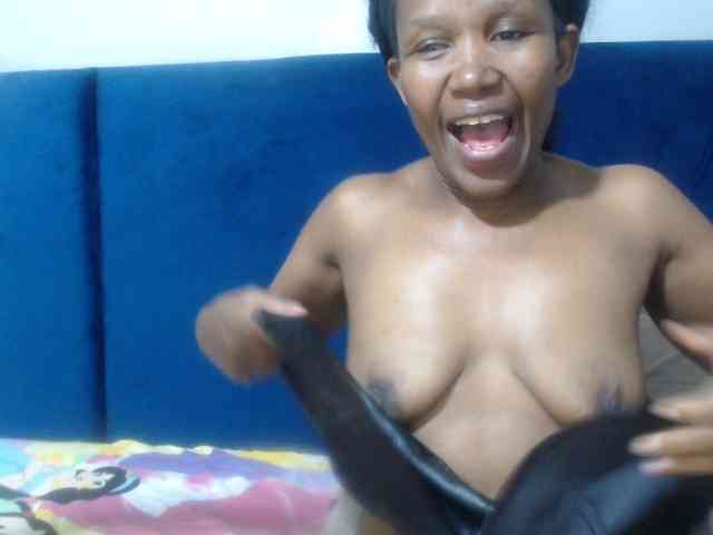 Sheila80 webcam