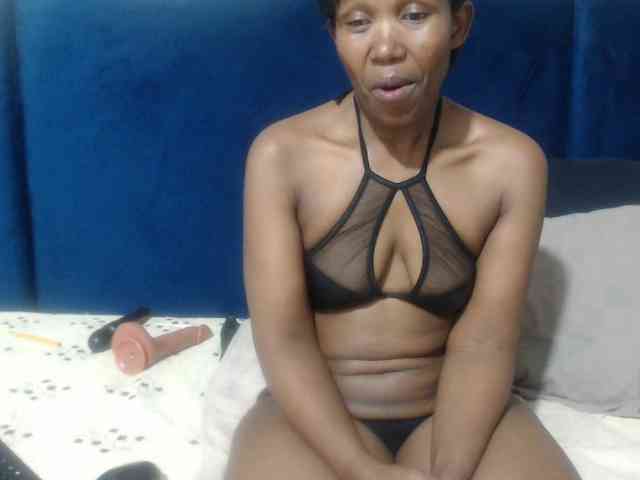 Sheila80 webcam