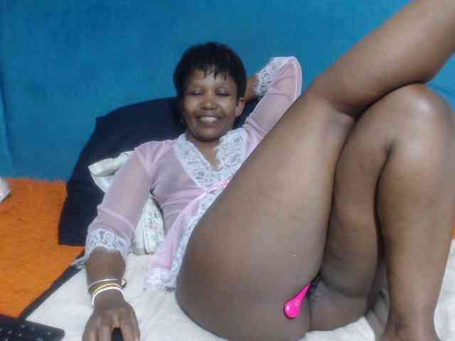 Sheila80 webcam