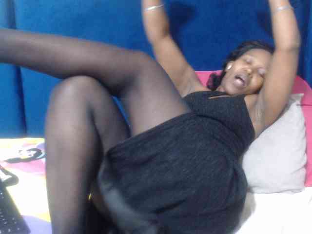 Sheila80 webcam