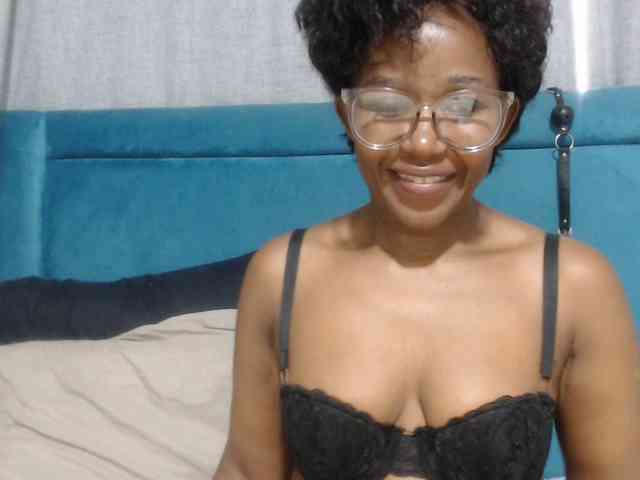 Sheila80 webcam