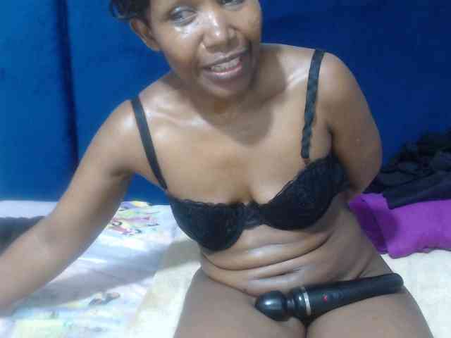 Sheila80 webcam