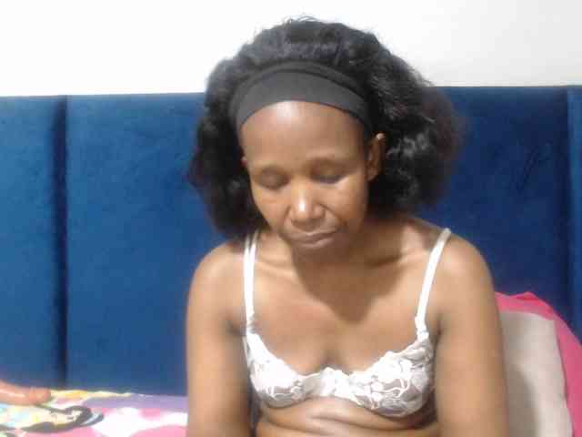 Sheila80 webcam