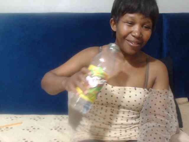 Sheila80 webcam