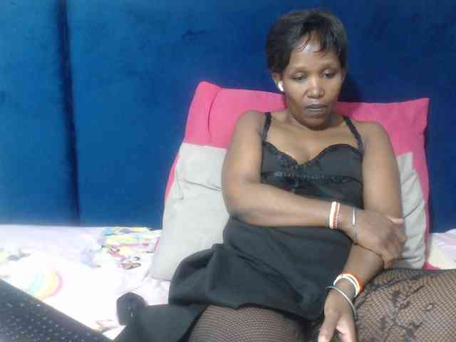 Sheila80 webcam
