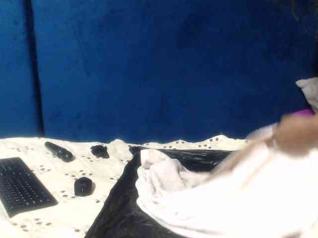 Sheila80 webcam