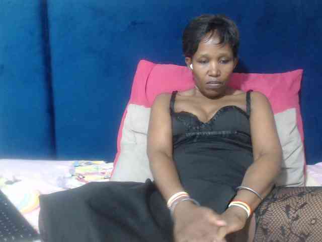 Sheila80 webcam