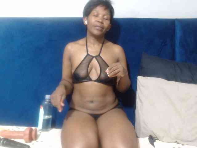 Sheila80 webcam