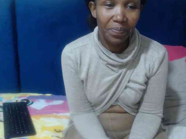 Sheila80 webcam