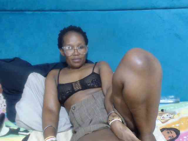 Sheila80 webcam