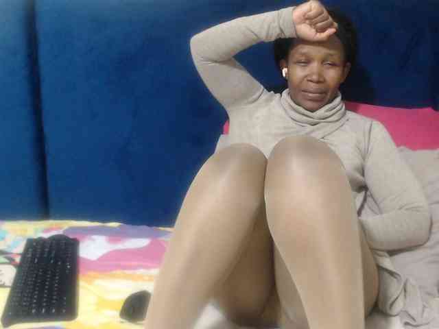 Sheila80 webcam