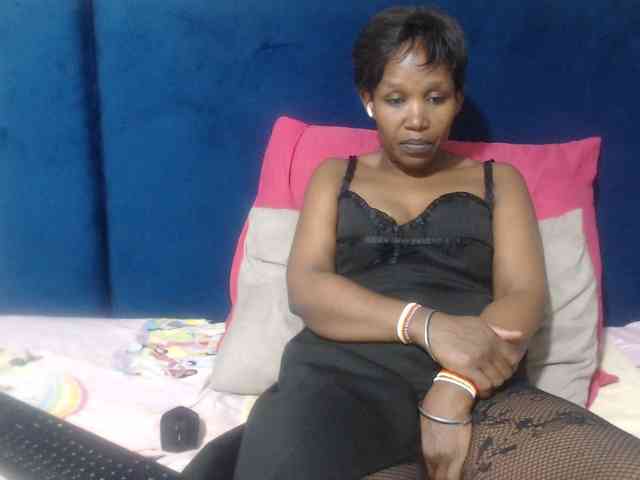 Sheila80 webcam