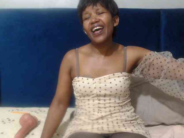 Sheila80 webcam