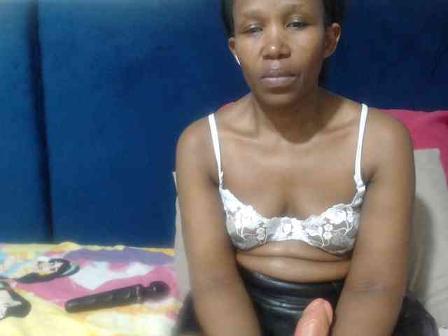 Sheila80 webcam