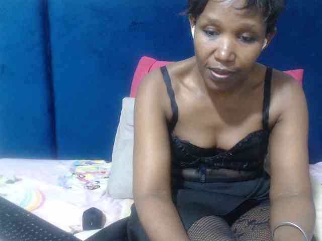 Sheila80 webcam