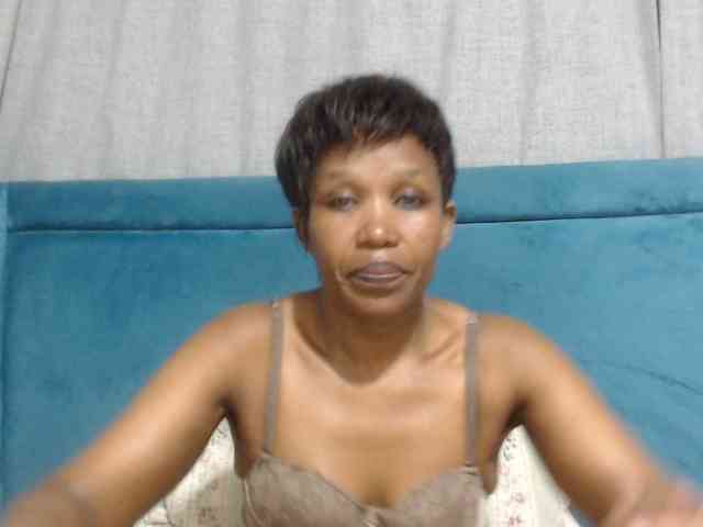 Sheila80 webcam