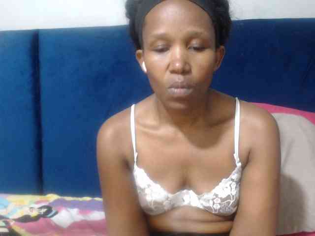 Sheila80 webcam