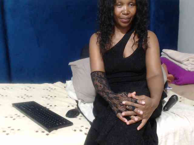Sheila80 webcam