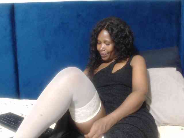 Sheila80 webcam