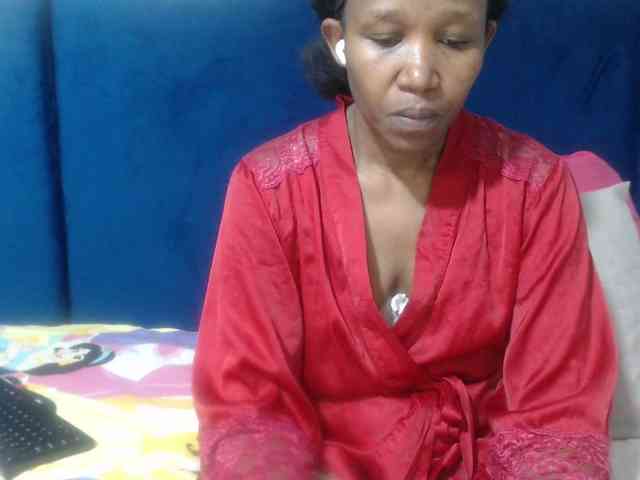 Sheila80 webcam