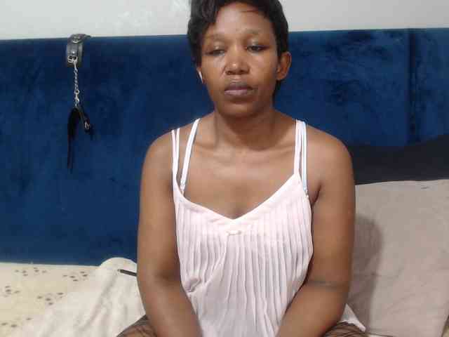 Sheila80 Live Webcam on BongaCams