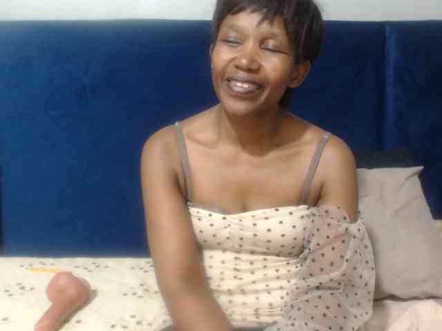 Sheila80 webcam