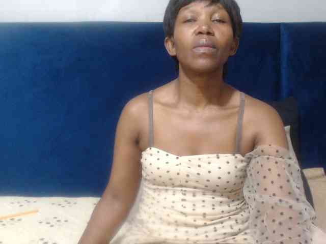 Sheila80 webcam