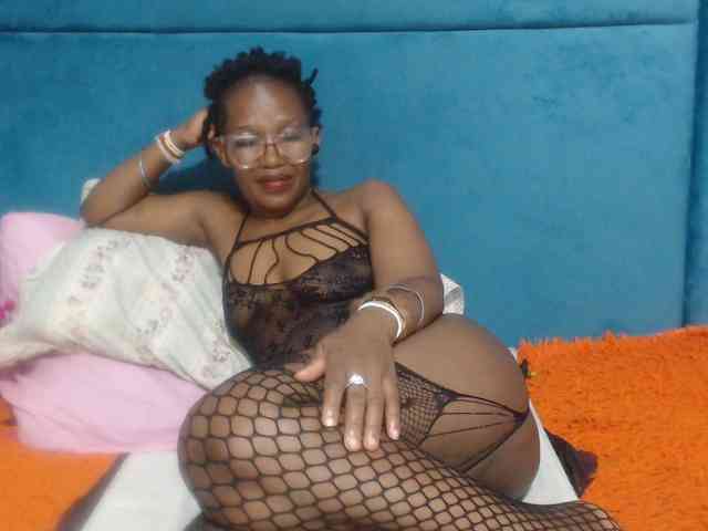 Sheila80 webcam