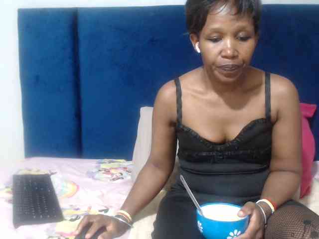 Sheila80 webcam