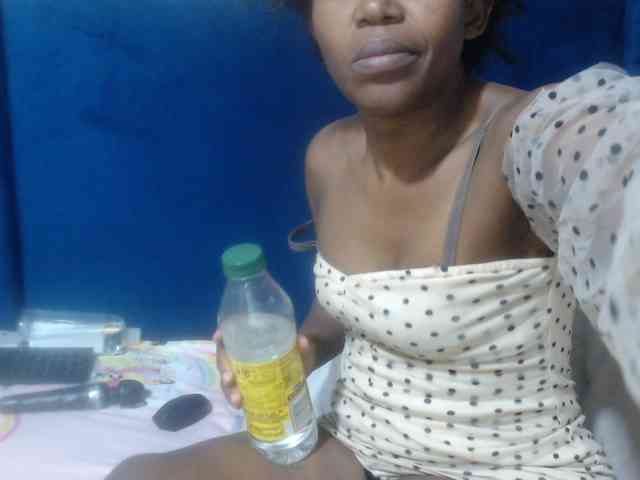Sheila80 webcam