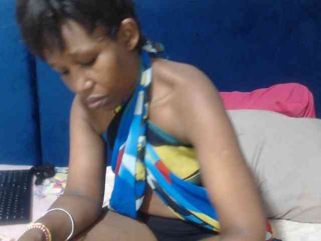 Sheila80 webcam