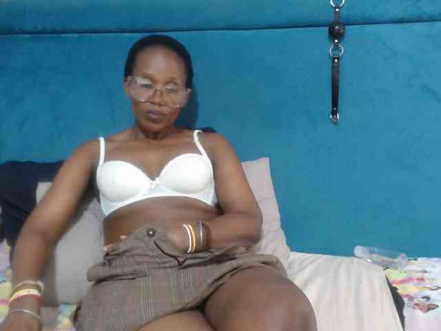 Sheila80 webcam