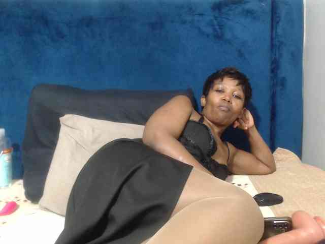 Sheila80 webcam