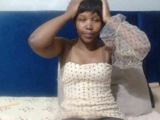 Sheila80 webcam