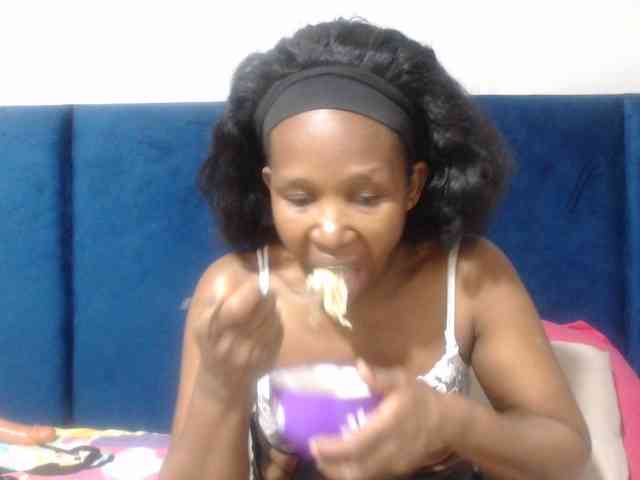 Sheila80 webcam