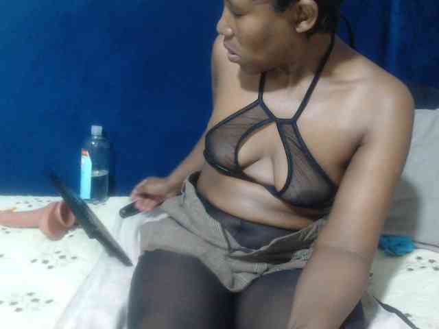 Sheila80 webcam