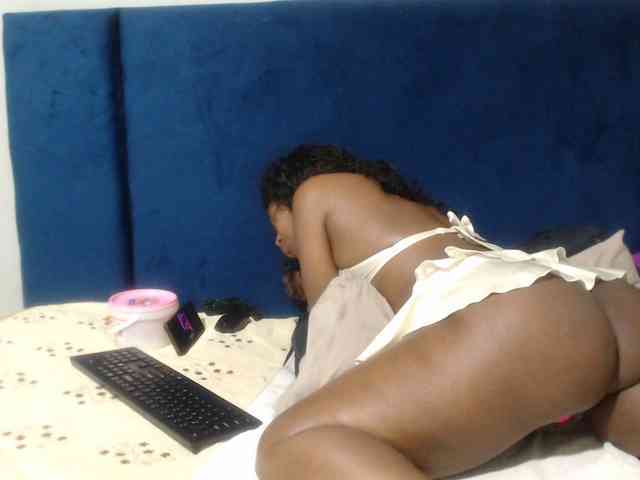 Sheila80 webcam