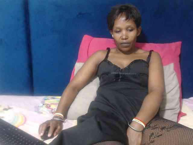 Sheila80 webcam