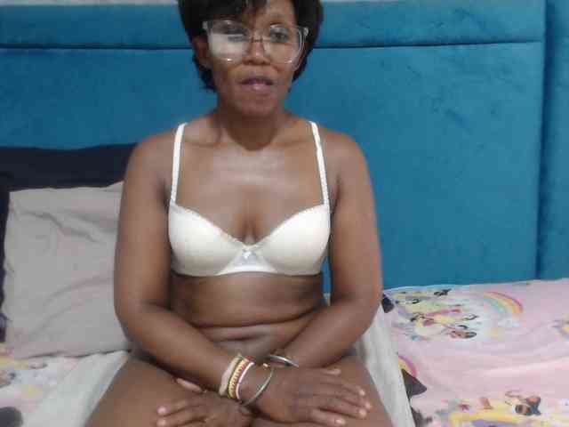 Sheila80 webcam