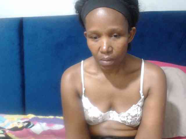 Sheila80 webcam