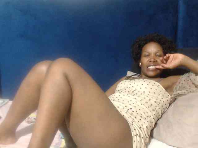 Sheila80 webcam