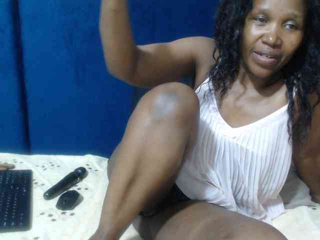 Sheila80 webcam
