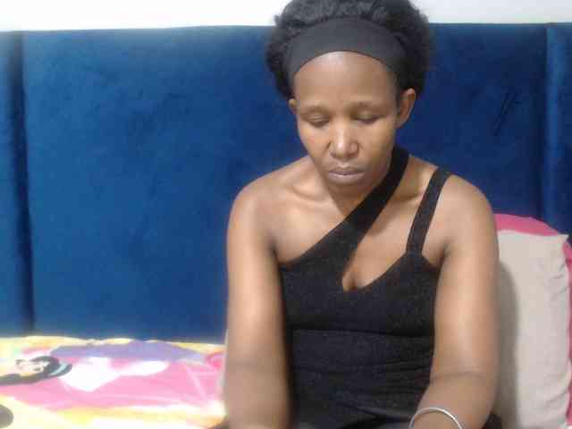 Sheila80 webcam