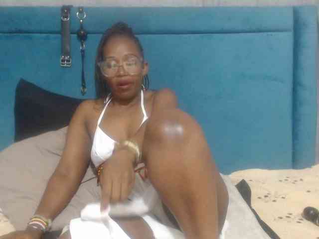 Sheila80 webcam