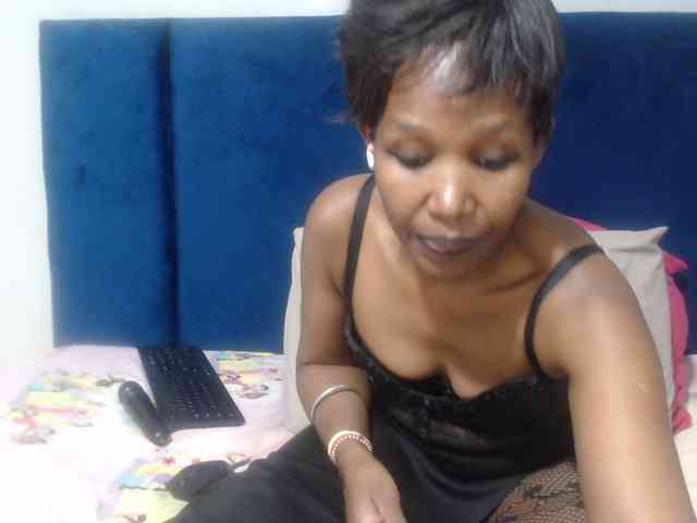 Sheila80 webcam