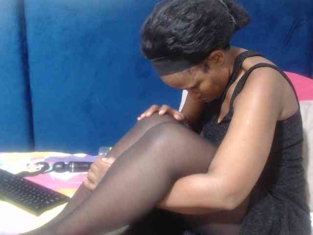 Sheila80 webcam