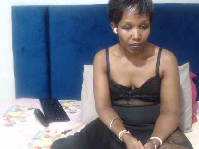 Sheila80 webcam