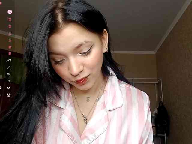 EleanorBaker webcam